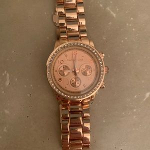 Copy Michael Kors Rose Gold Watch